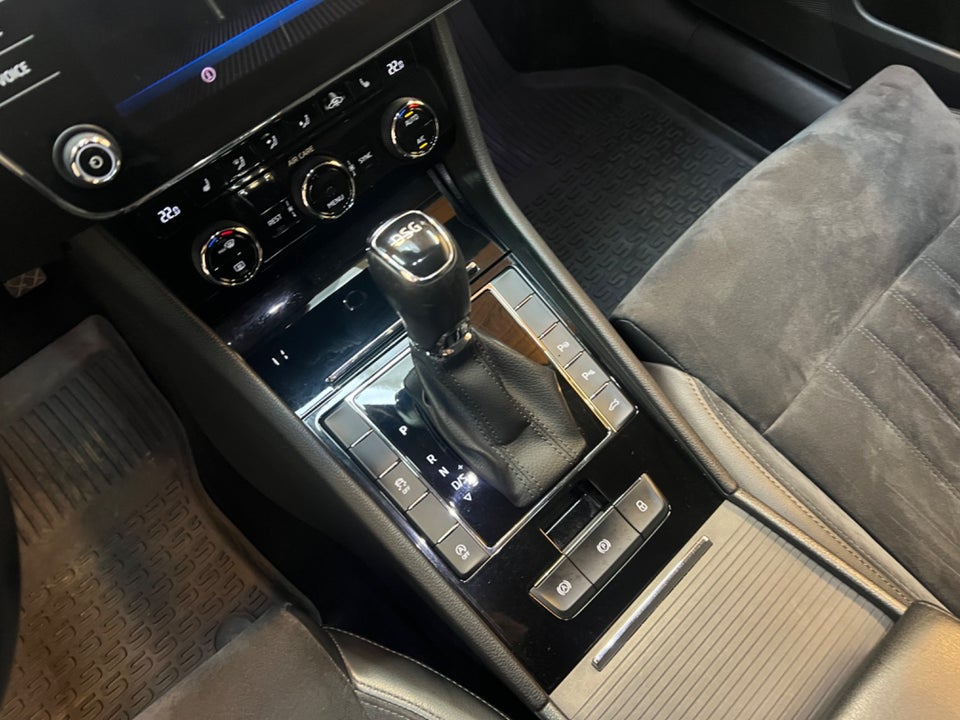 Skoda Superb 2,0 TDi 190 Style Combi DSG 5d