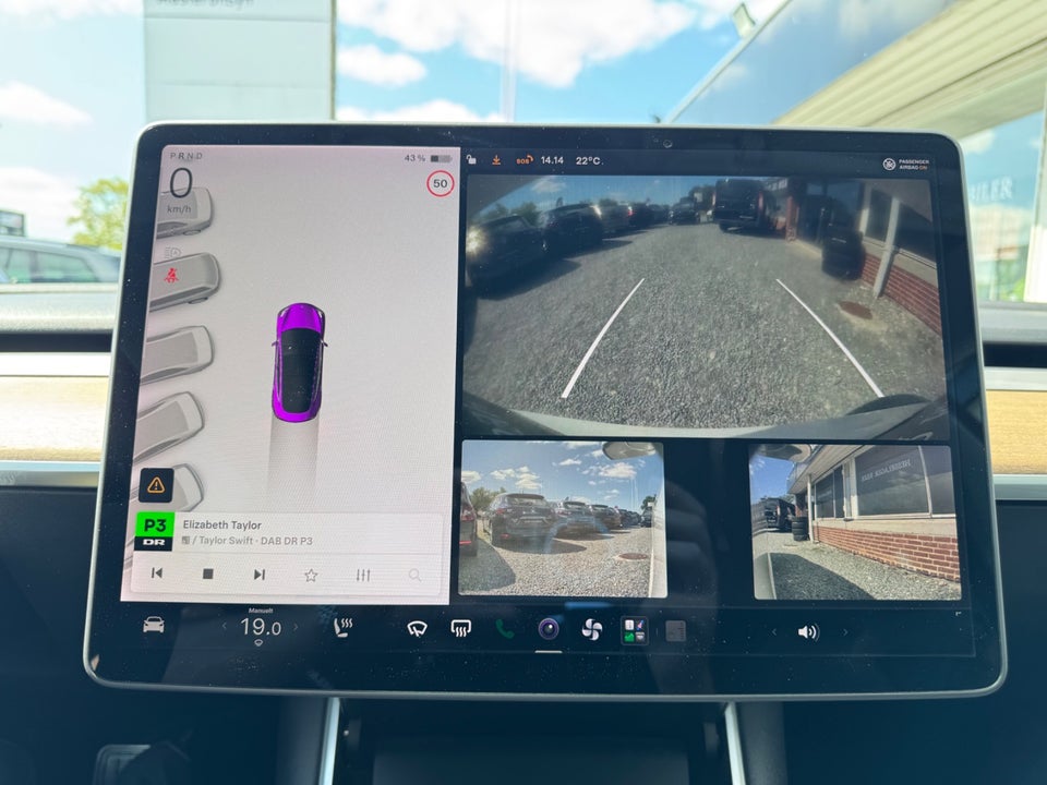 Tesla Model 3 Standard Range+ RWD 4d