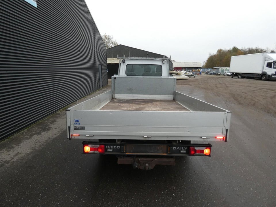 Iveco Daily 2,3 35C14 4100mm Lad 2d