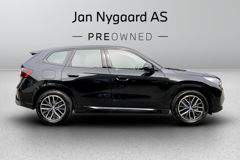 BMW iX1 eDrive20 M-Sport 5d