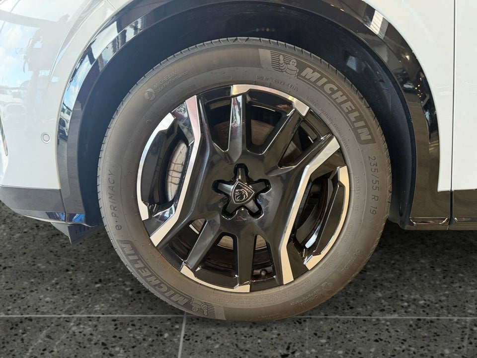 Peugeot e-5008 77 GT 7prs 5d