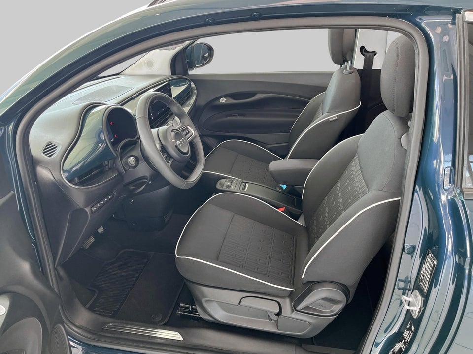Fiat 500e 42 Icon Pack Cabrio 2d