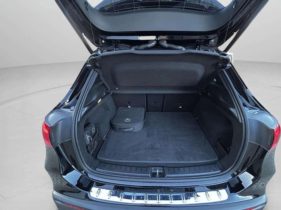 Mercedes EQA250+ AMG Edition 5d