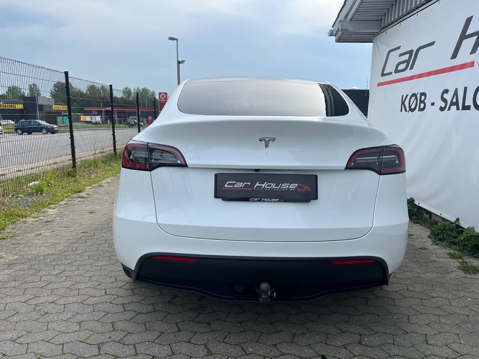 Tesla Model Y RWD 5d