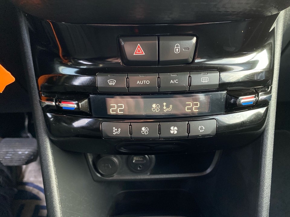 Peugeot 2008 1,2 e-VTi 82 Active+ ESG 5d