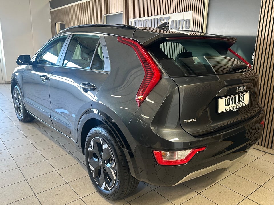 Kia Niro 64 EV Premium 5d