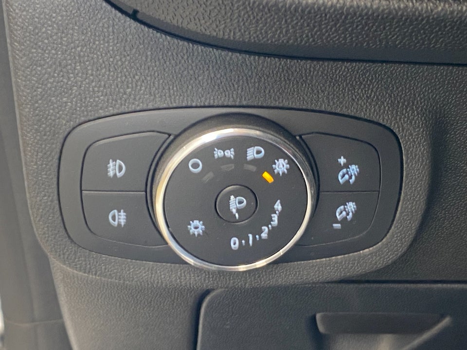 Ford Fiesta 1,0 EcoBoost mHEV Titanium 5d