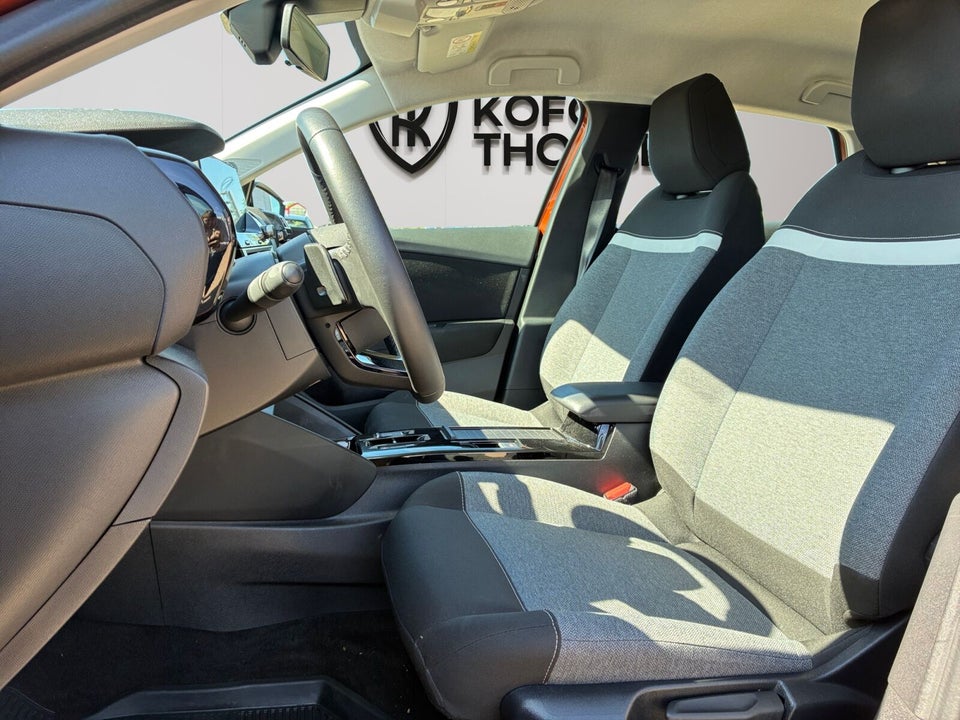 Citroën C4 1,2 PureTech 130 Carré EAT8 5d