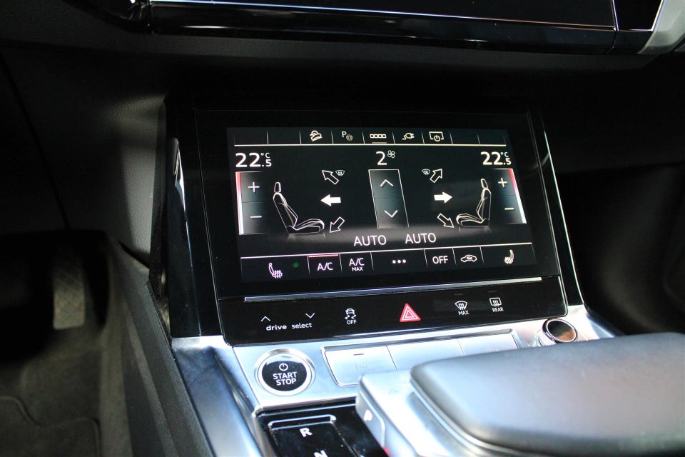 Audi e-tron 55 Prestige quattro 5d