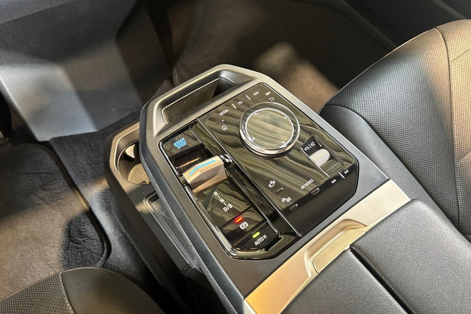 BMW iX xDrive40 5d