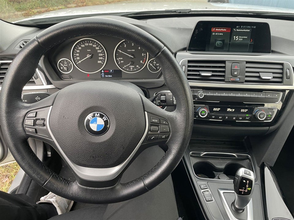 BMW 320d 2,0 Touring Advantage aut. 5d