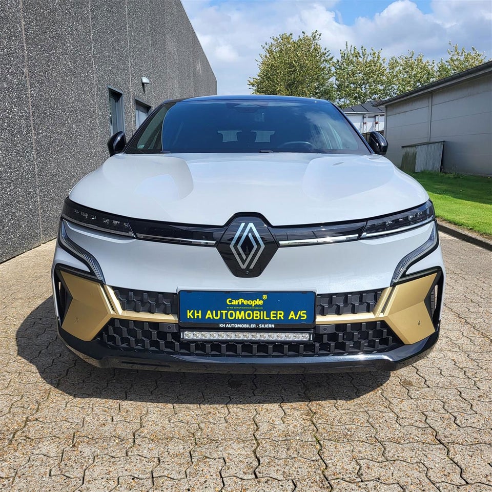 Renault Megane E-Tech 60 Iconic 5d