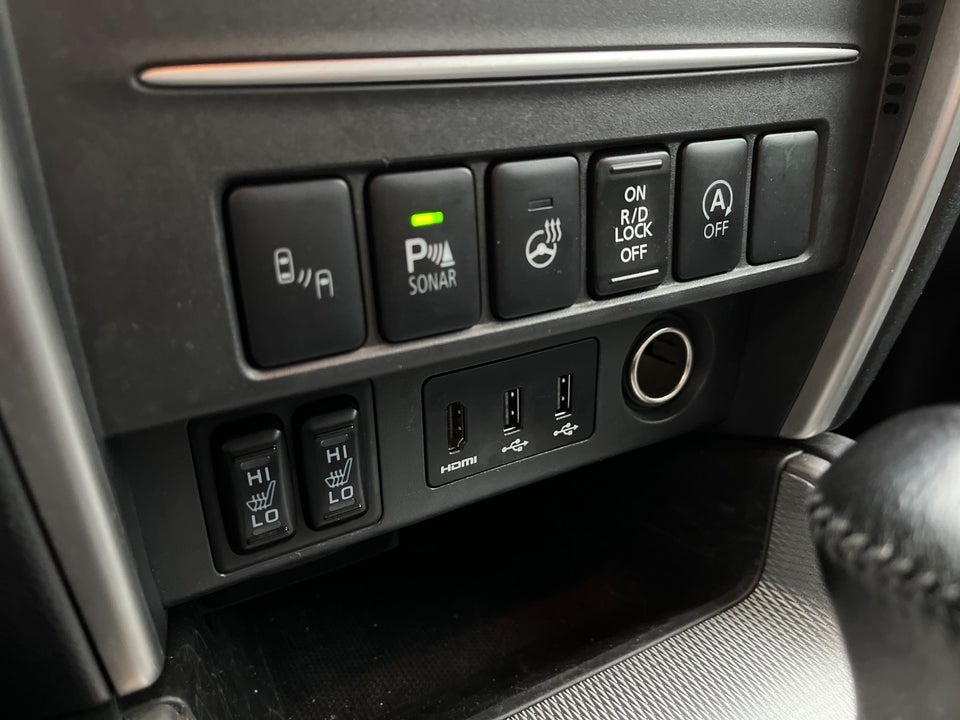 Mitsubishi L200 2,2 DI-D Instyle Db.Kab aut. 4d