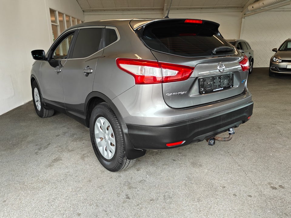 Nissan Qashqai 1,5 dCi 110 Acenta 5d