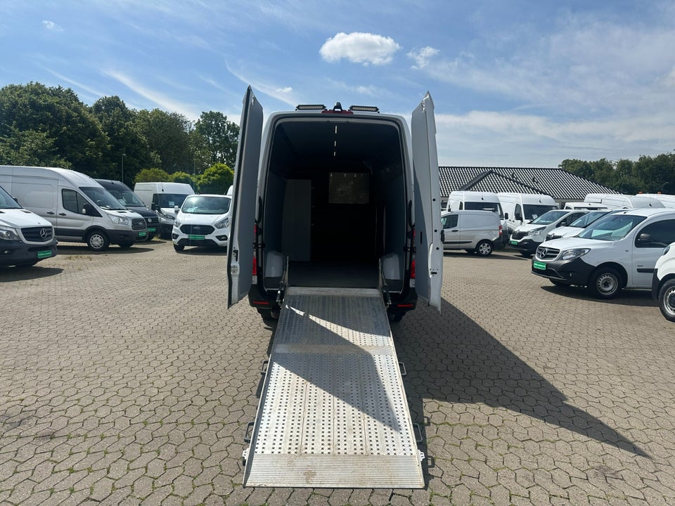 Mercedes Sprinter 317 2,0 CDi A3 Kassevogn aut. RWD