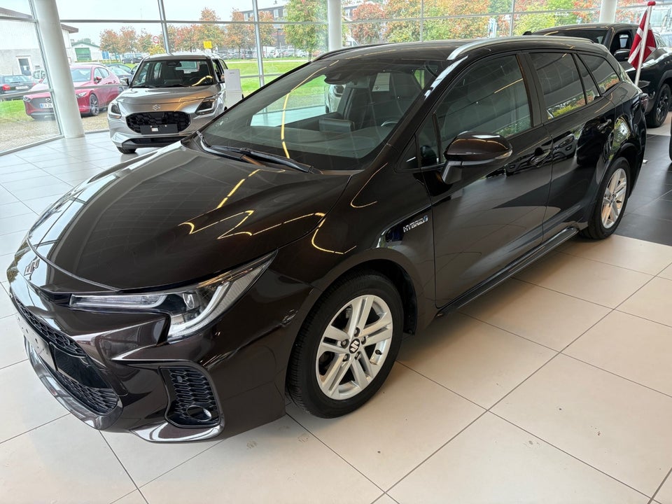 Suzuki Swace 1,8 HEV Exclusive stc. e-CVT 5d