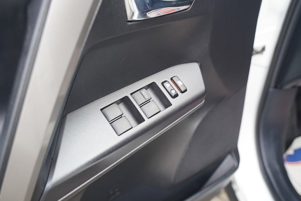 Toyota RAV4 2,5 Hybrid H3 MDS Van 5d