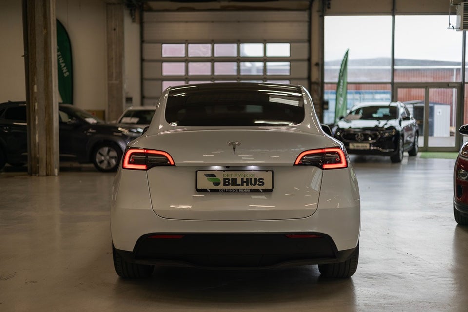 Tesla Model Y RWD 5d