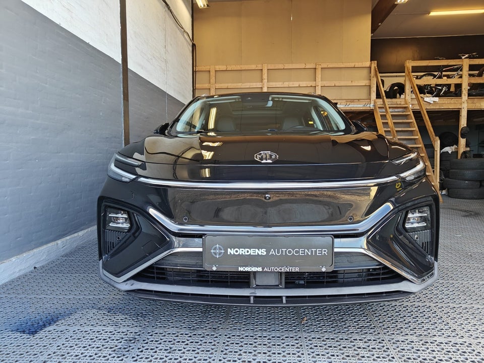 MG Marvel R Luxury 5d