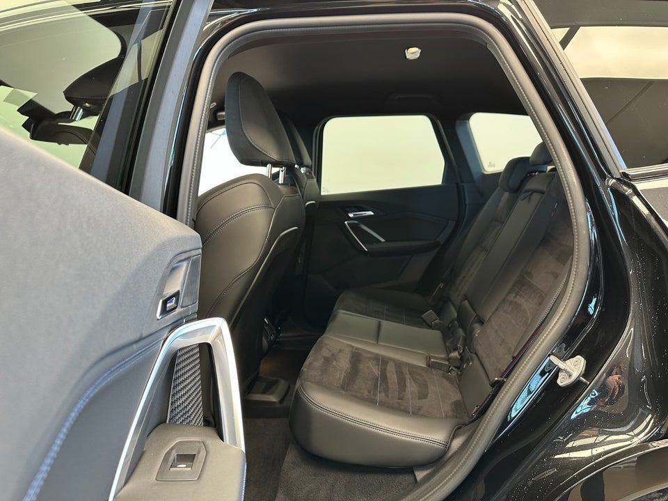 BMW iX1 eDrive20 M-Sport Pro 5d