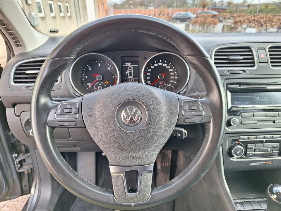 VW Golf VI 1,6 TDi 105 Comfortline Variant BMT Van 5d