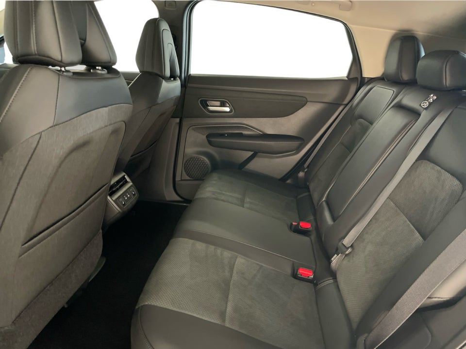 Nissan Ariya 87 Evolve 5d