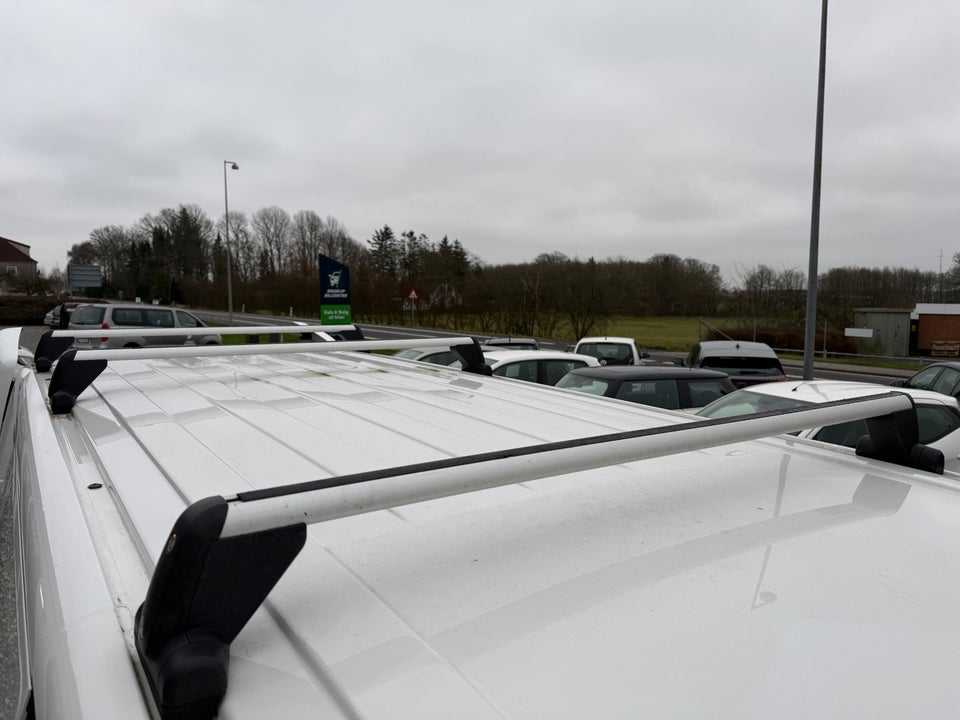 VW Transporter 2,0 TDi 150 Kassevogn DSG lang