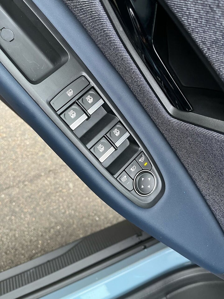 Renault 4 E-Tech 52 Techno 5d