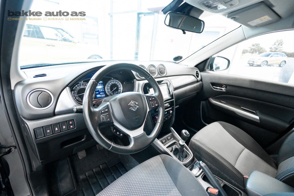 Suzuki Vitara 1,4 mHybrid Active 5d