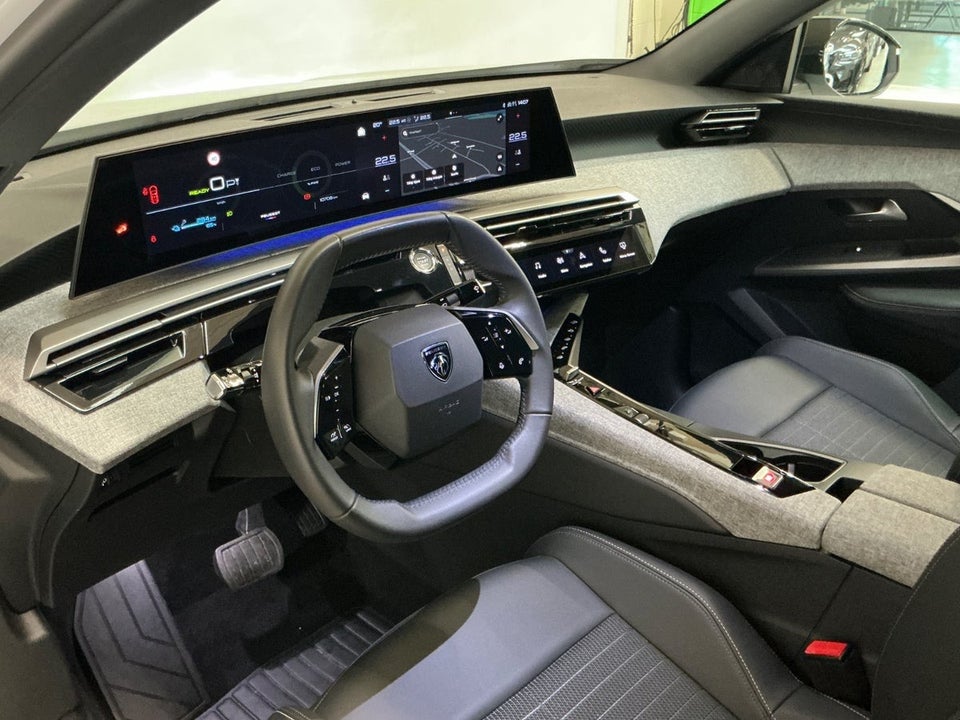 Peugeot e-3008 77 Allure 5d