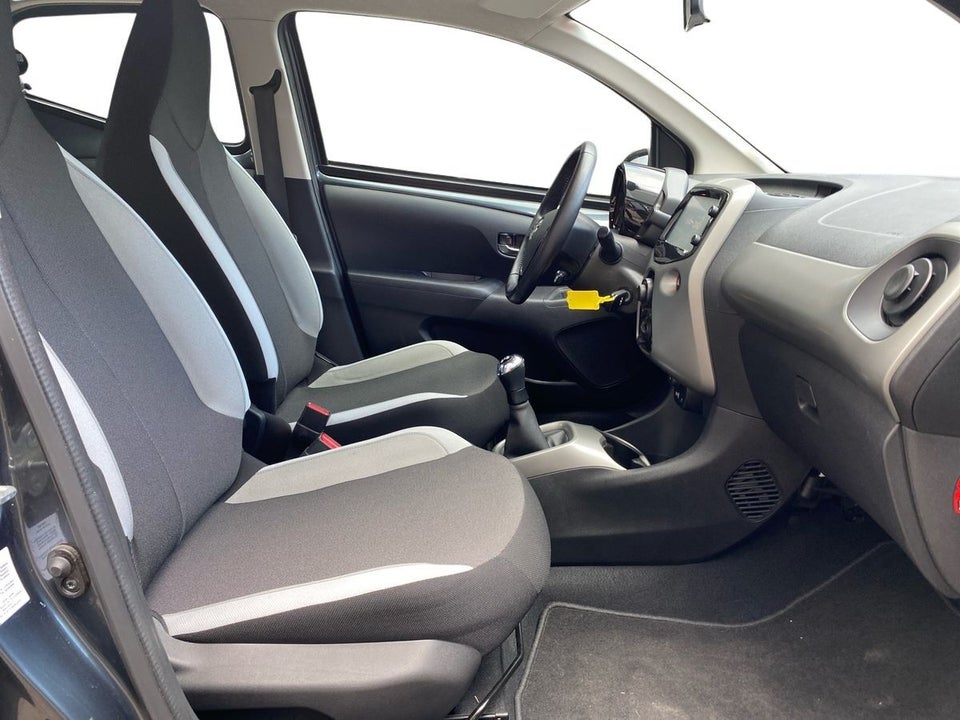 Toyota Aygo 1,0 VVT-i x-sky 5d