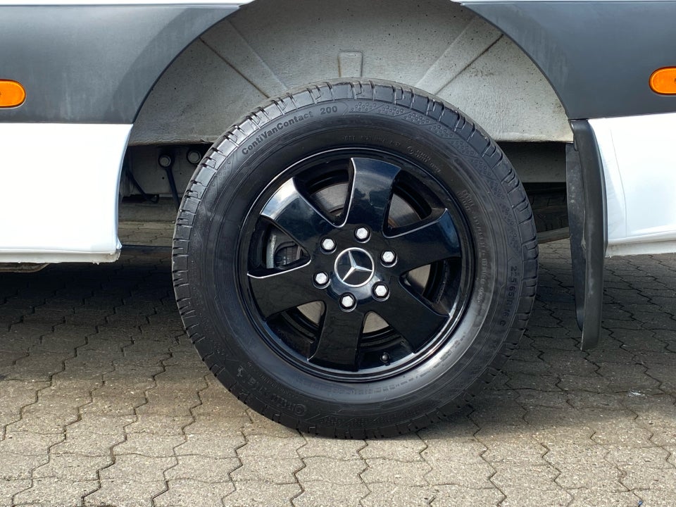 Mercedes Sprinter 215 2,0 CDi A2 Kassevogn aut. FWD
