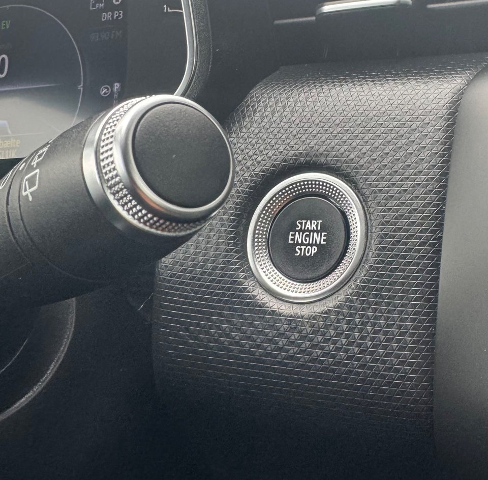 Renault Clio V 1,6 E-Tech Intens 5d