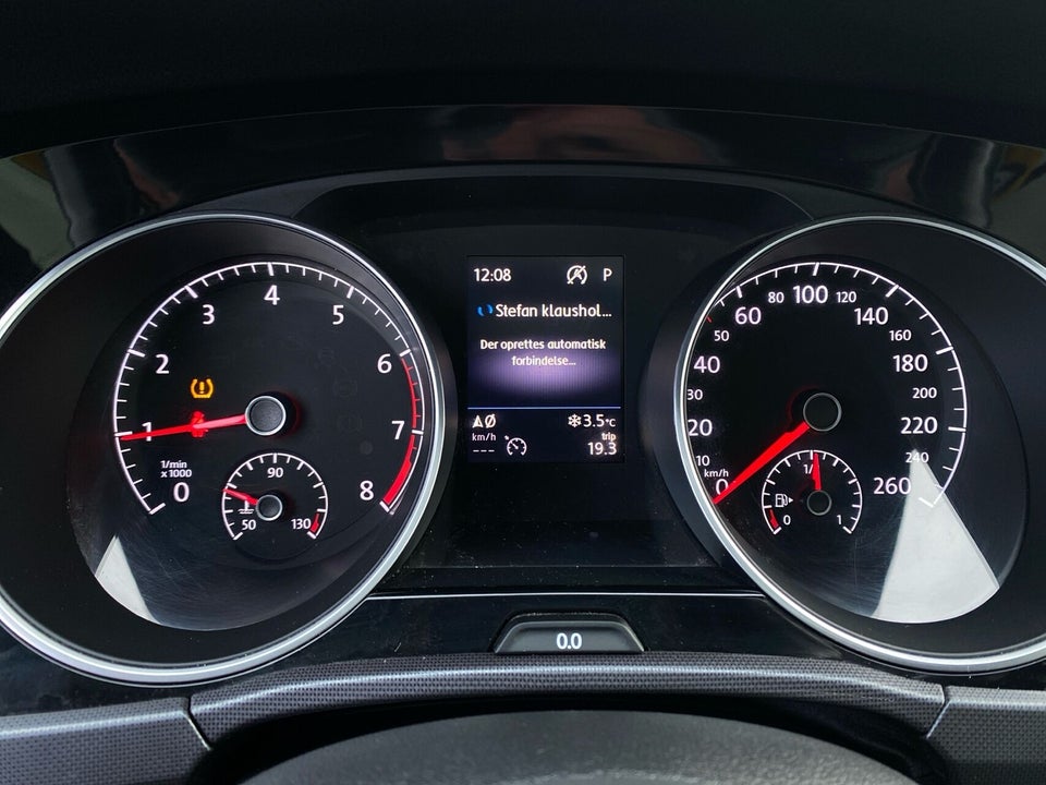 VW Touran 1,8 TSi 180 R-line DSG 7prs 5d