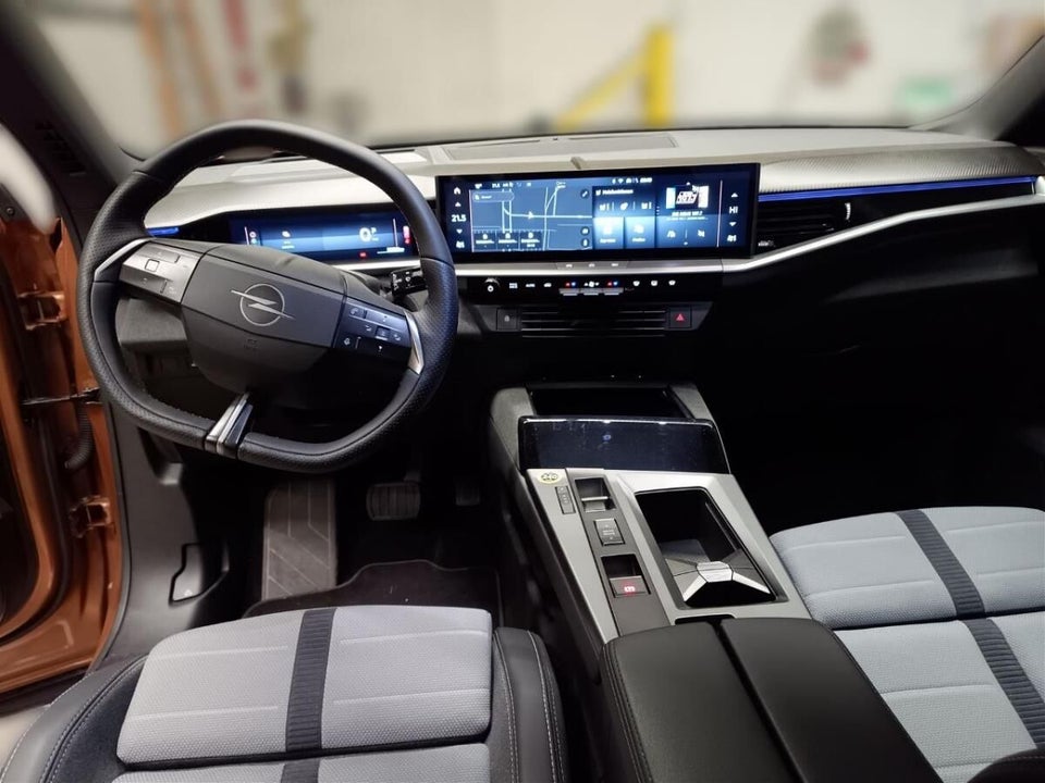 Opel Grandland-e 82 GS 5d