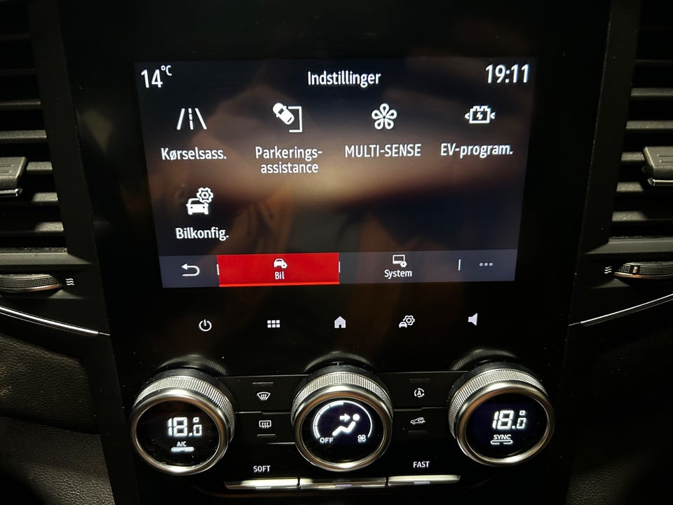 Renault Megane IV 1,6 E-Tech Intens Sport Tourer 5d