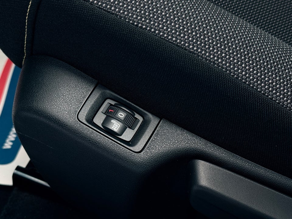 Citroën C3 1,2 PureTech 83 Shine Sport 5d