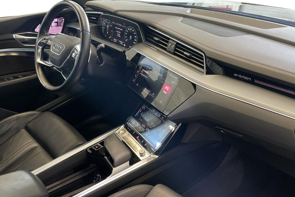 Audi e-tron 55 S-line quattro 5d