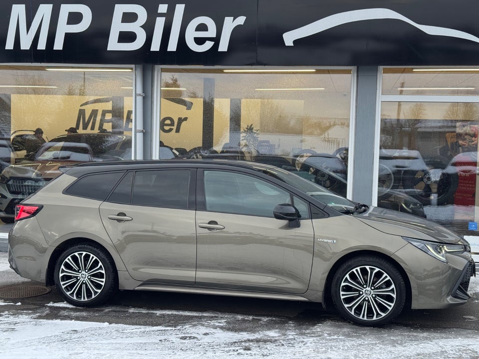 Toyota Corolla 1,8 Hybrid H3 Design Touring Sports MDS 5d