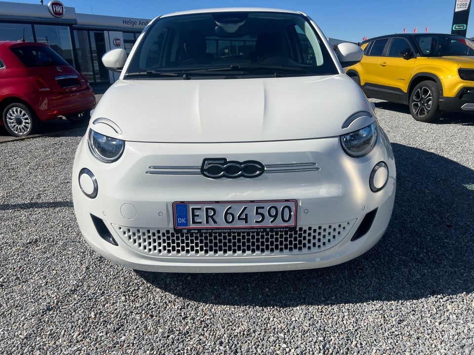 Fiat 500e 42 Icon 3+1 4d