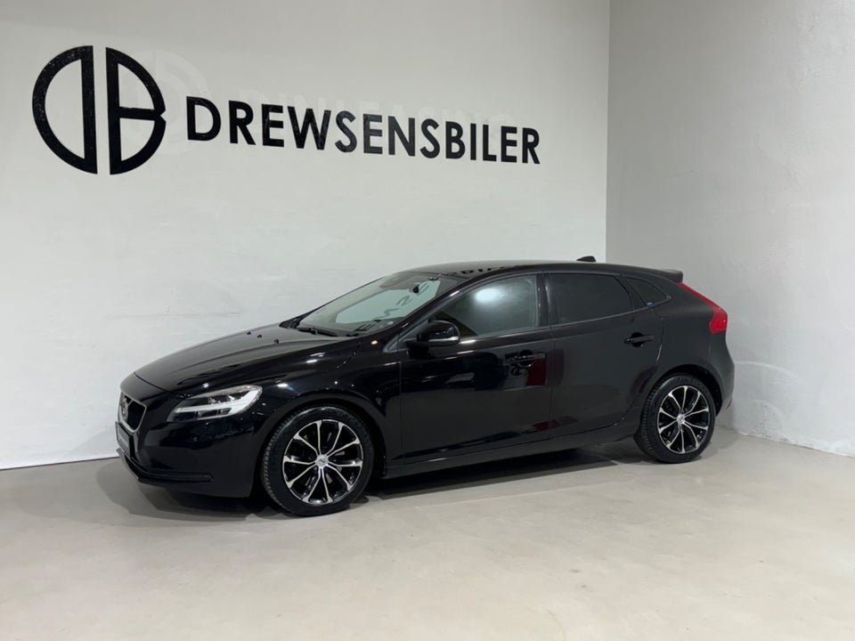 Volvo V40 2,0 D3 150 Momentum aut. 5d