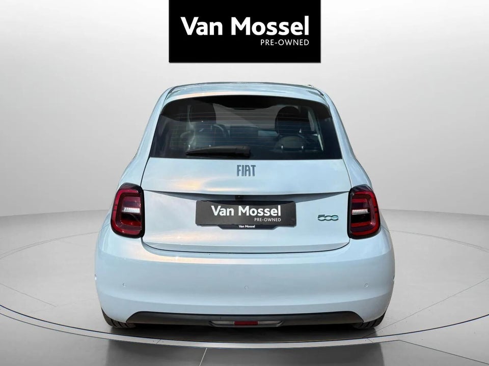 Fiat 500e 42 Icon 3d