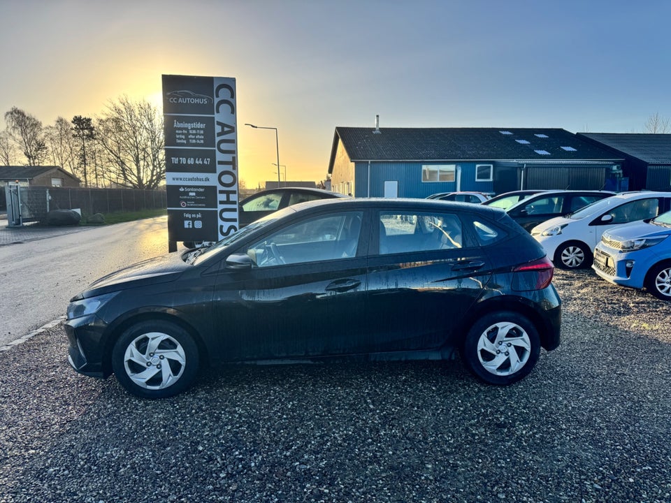 Hyundai i20 1,0 T-GDi Essential DCT 5d