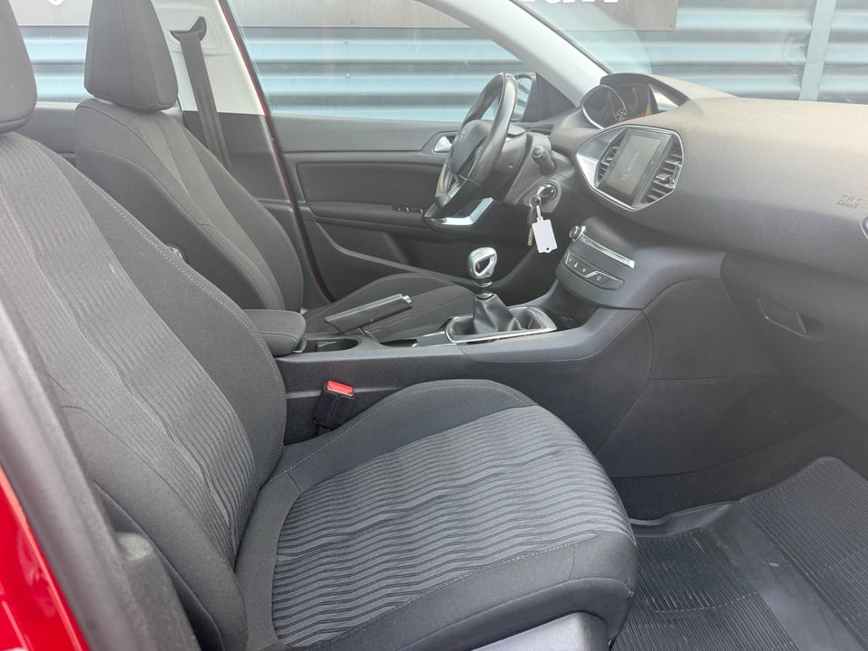 Peugeot 308 1,6 BlueHDi 120 Active SW 5d