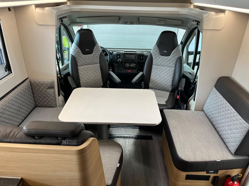 Fiat Adria 2,3 Coral Plus 670 SLT aut. 3d
