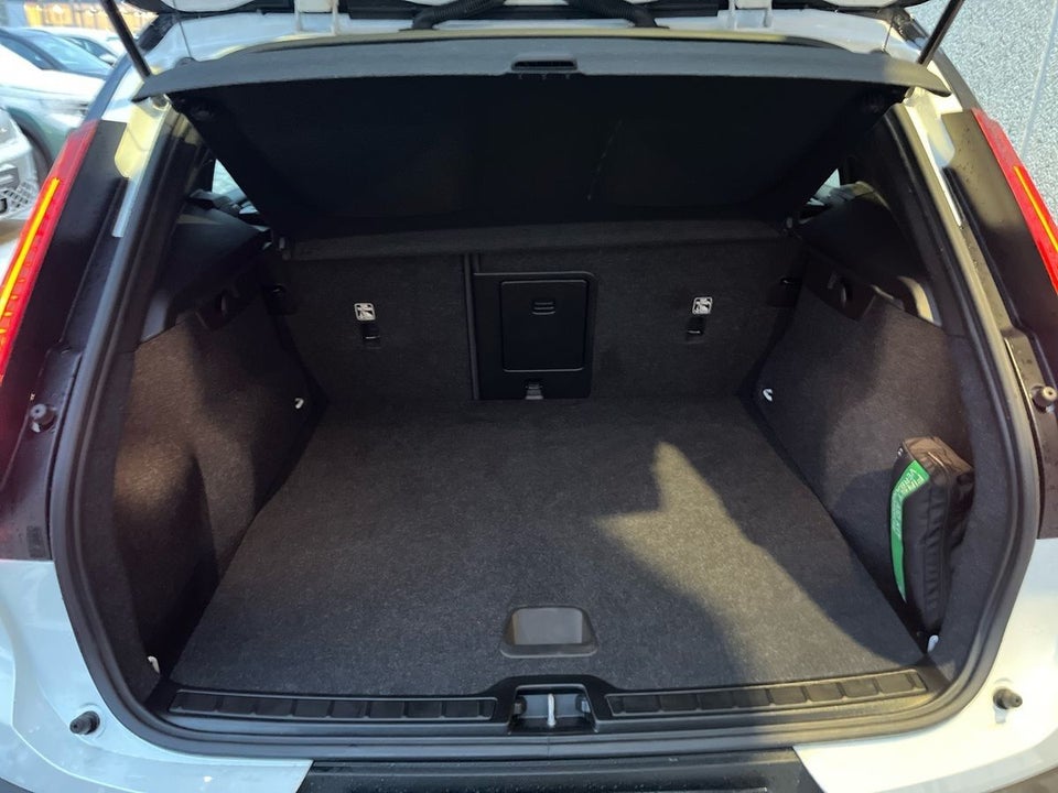 Volvo XC40 P6 ReCharge Core 5d