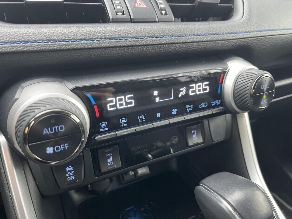 Toyota RAV4 2,5 Hybrid H3 Style MDS 5d