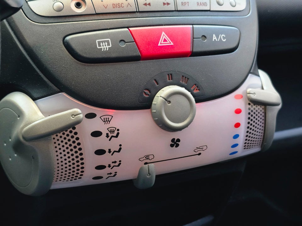 Peugeot 107 1,0 Cool 5d