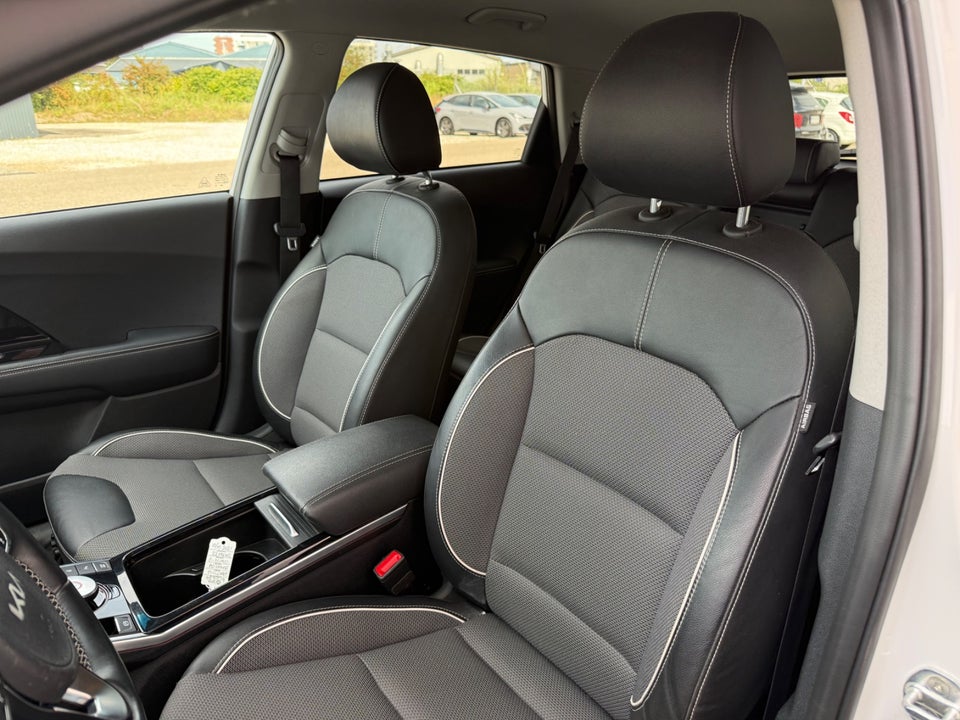 Kia e-Niro 64 Advance 5d