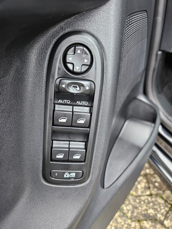 Citroën C3 1,0 PureTech 68 Scoop 5d